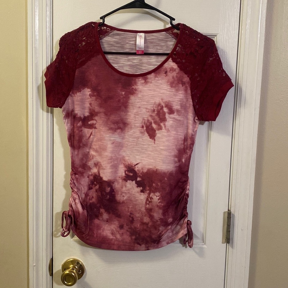 maroon tie-dye